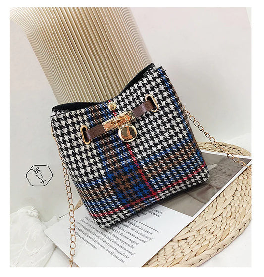 Women's Crossbody Bucket Bag - Versatile Wool Design