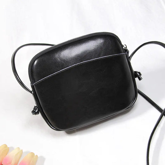 Minimalist Crossbody Women's Bag - Versatile Design