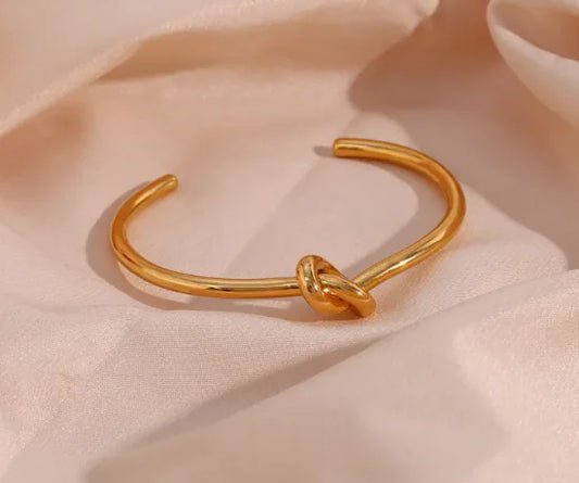 Louisa Gold Bangle