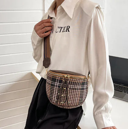 Women's Crossbody Bucket Bag - Versatile Wool Design