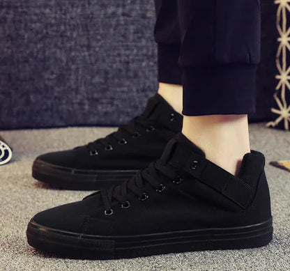 Casual Sneakers, Athletic Shoes, and Skate Shoes