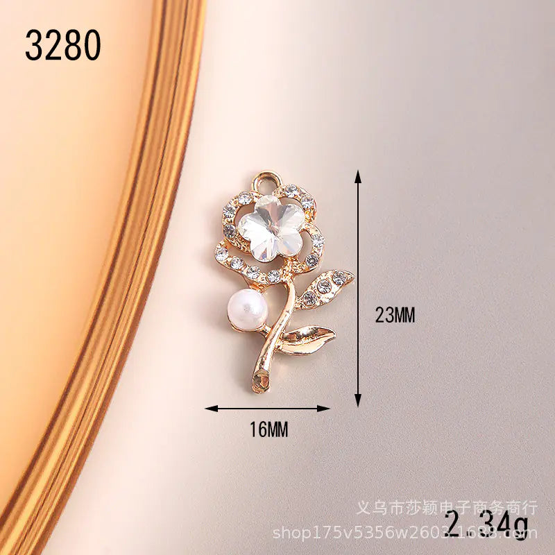 Fashionable Commuter Women's Necklace and Earring Set