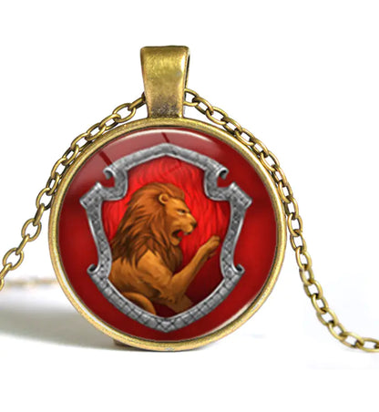 قلادة، دلاية، مجوهرات