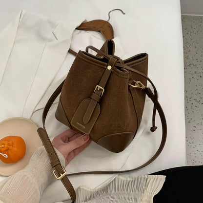 Versatile Women's Ins Bucket Shoulder Bag