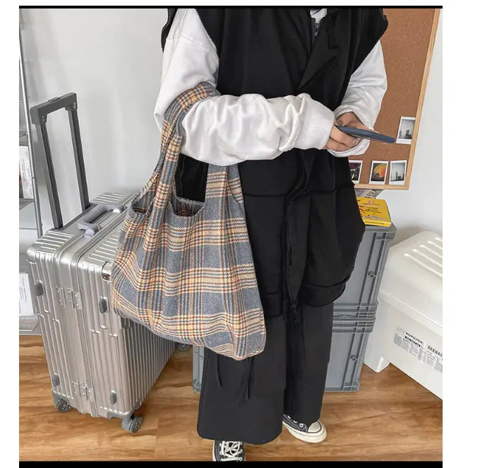 Retro Plaid Wool Tote Bag for Women - Versatile Design