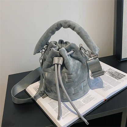 Vintage Western Style Ladies Bucket Bag