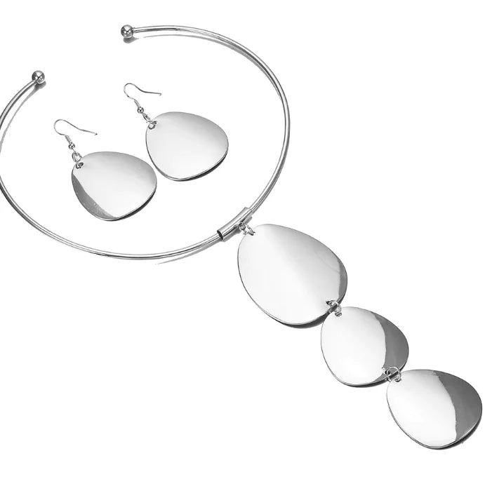 Exaggerated Sequined Necklace and Earring Set