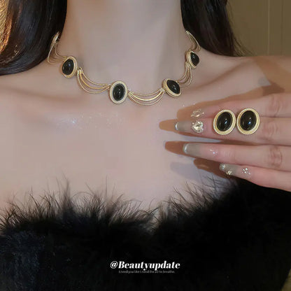 Vintage Oval Geometric Earring and Necklace Set