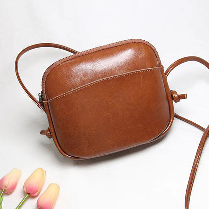 Minimalist Crossbody Women's Bag - Versatile Design