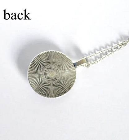 قلادة، دلاية، مجوهرات