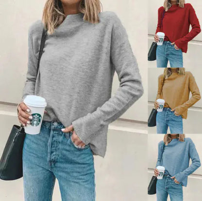 كنزة صوفية بياقة عالية وأكمام طويلة