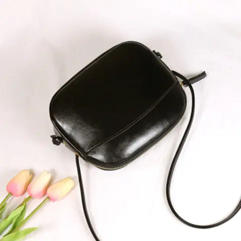 Minimalist Crossbody Women's Bag - Versatile Design